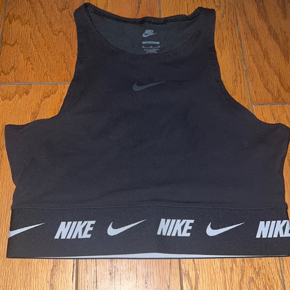 Nike top for working out or just wearing around!
